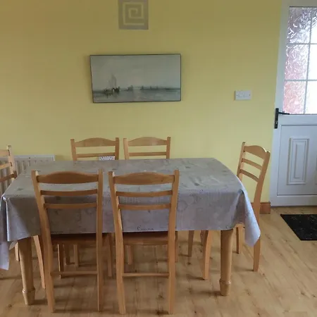 Rathgillen Mews Vakantiehuis *